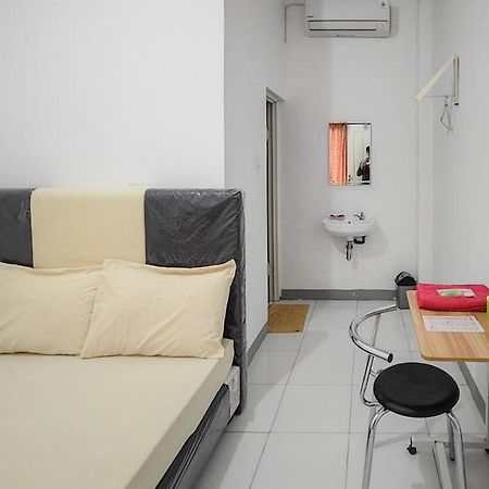 Shekinah Homestay & Cafe Waikabubak Mitra Reddoorz Dış mekan fotoğraf